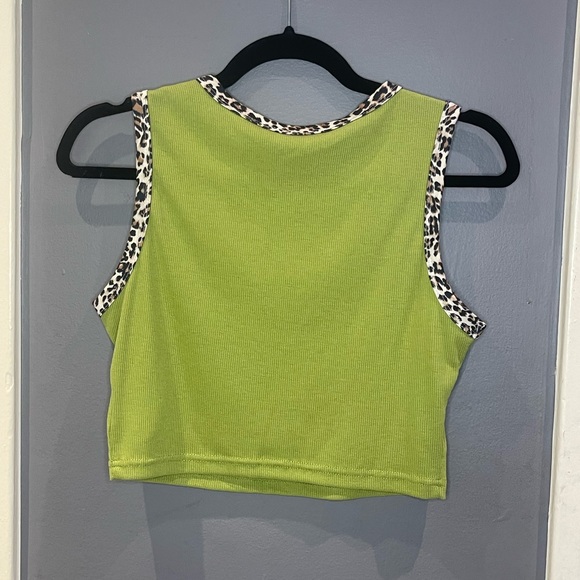 80’s Inspired Green Tank with Cheetah Trim - Picture 3 of 3